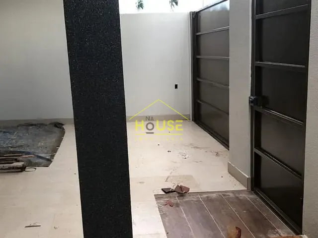 Casa com 180m², à venda, no bairro Jardim Residencial Moreira em Votuporanga