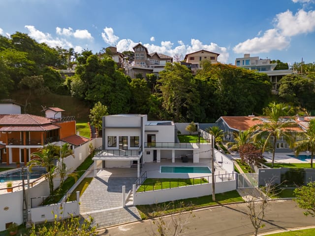 Casa com 814m² 5 quartos e 7 banheiros, à venda, no bairro Não informado em Vinhedo