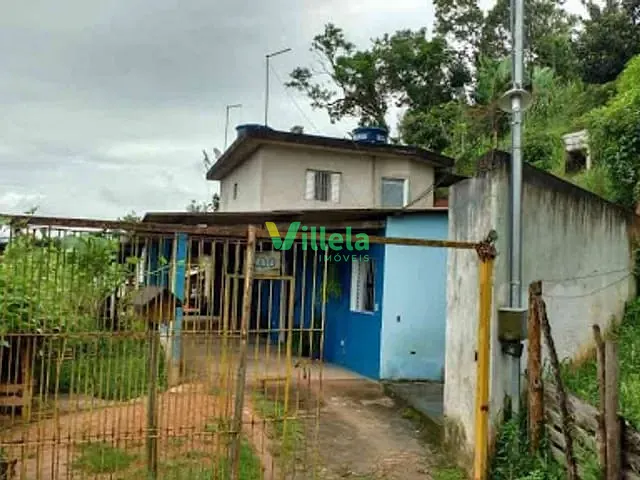 Casa 2 quartos e 2 banheiros, à venda, no bairro Pinheirinho em Itaquaquecetuba