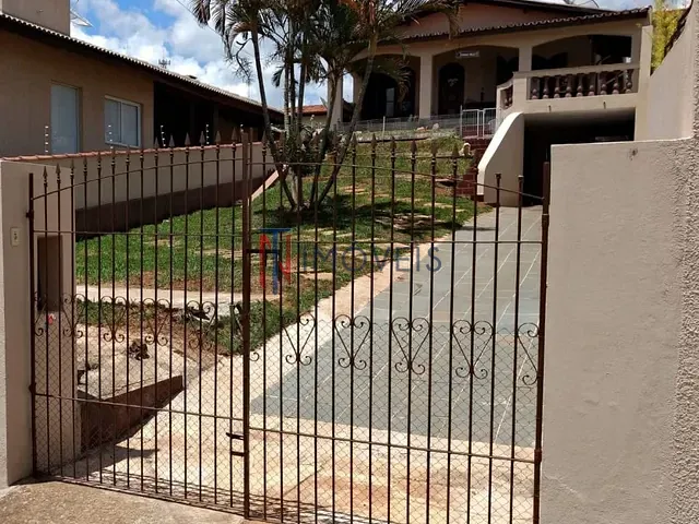 Casa com 456m² 3 quartos e 4 banheiros, à venda, no bairro Cidade Nova em Bom Jesus dos Perdões