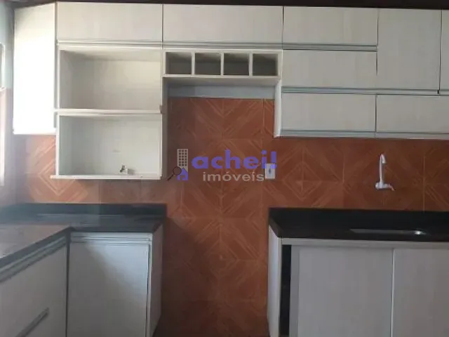 Casa 4 quartos e 2 banheiros, para alugar, no bairro Jardim Monte Líbano em Rondonópolis