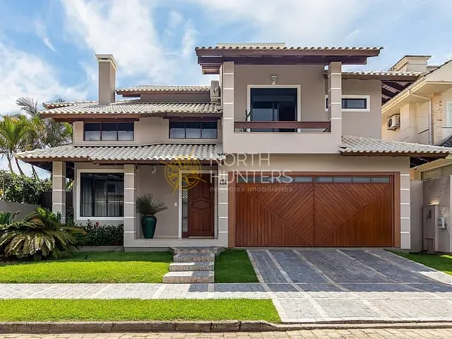 Casa com 450m² 4 quartos e 7 banheiros, para alugar, no bairro Jurerê Internacional em Florianópolis