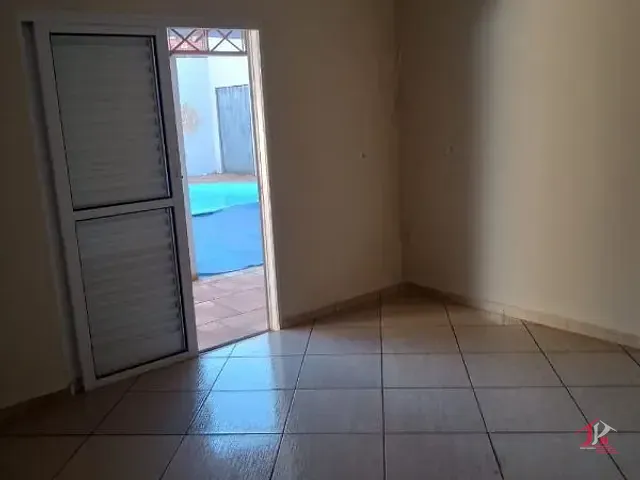Casa 3 quartos e 3 banheiros, à venda, no bairro Vila das Flores em Chavantes