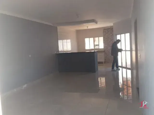 Casa 3 quartos e 3 banheiros, à venda, no bairro Vila das Flores em Chavantes