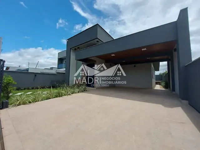 Casa com 250m² 3 quartos e 2 banheiros, à venda, no bairro Forquilhas em São José