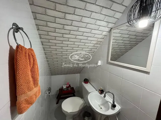 Casa 3 quartos e 2 banheiros, à venda, no bairro Penedo em Itatiaia