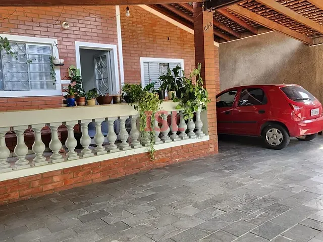 Casa com 288m² 3 quartos e 2 banheiros, à venda, no bairro Jardim García em Campinas
