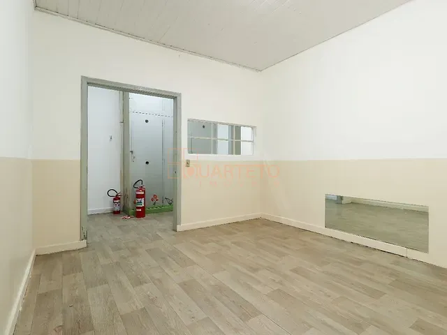 Casa à venda ou para alugar, no bairro Pacaembu em São Paulo