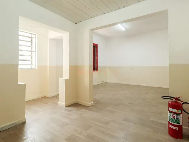 Casa à venda ou para alugar, no bairro Pacaembu em São Paulo
