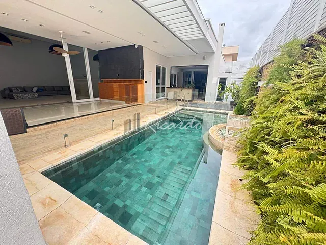 Casa com 693m² 4 quartos e 6 banheiros, à venda, no bairro Jardins Milão em Goiânia