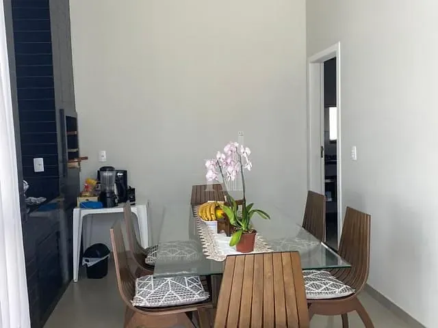 Casa com 215m² 3 quartos e 2 banheiros, à venda, no bairro Centro em Tijucas