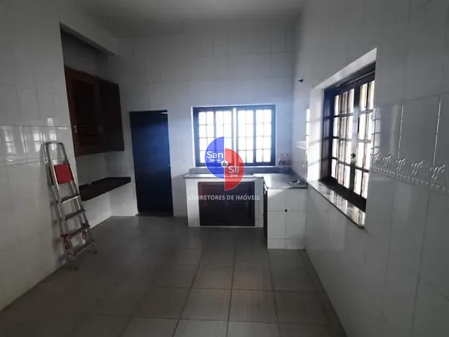 Casa 3 quartos e 5 banheiros, à venda, no bairro Centro em Guapimirim