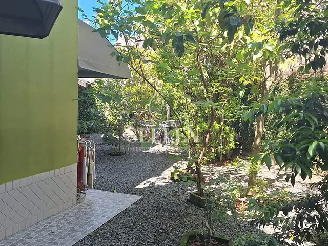 Casa 3 quartos e 2 banheiros, à venda, no bairro Nações em Balneário Camboriú