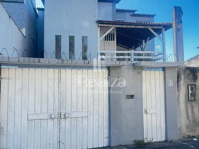 Casa com 293m² 4 quartos e 4 banheiros, à venda, no bairro São Francisco em Ilhéus