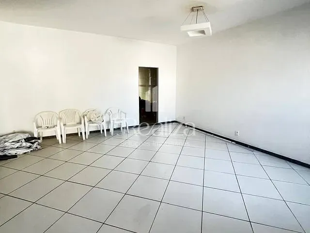 Casa com 293m² 4 quartos e 4 banheiros, à venda, no bairro São Francisco em Ilhéus