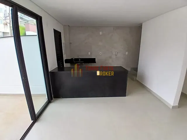 Casa com 101m² 2 quartos e 1 banheiro, à venda, no bairro Buritis em Belo Horizonte