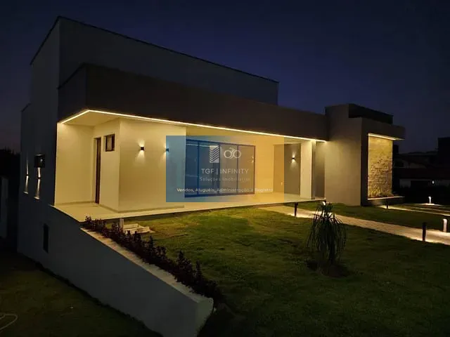 Casa com 314m² 4 quartos e 5 banheiros, à venda, no bairro Gravatá em Gravatá