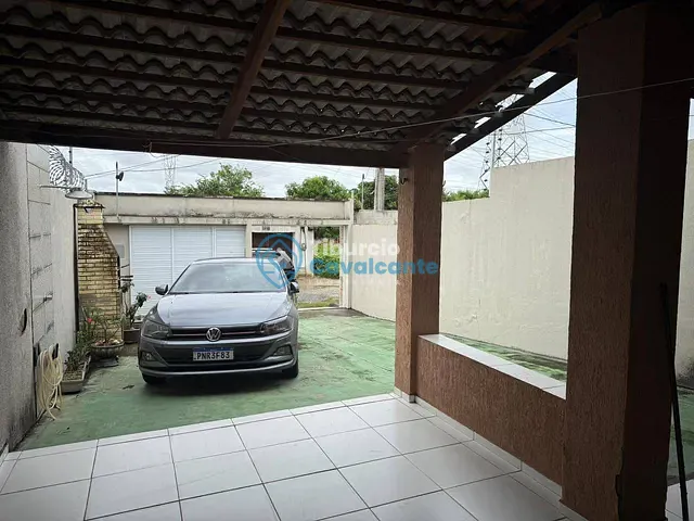 Casa 3 quartos e 2 banheiros, à venda, no bairro Novo Maranguape II em Maranguape