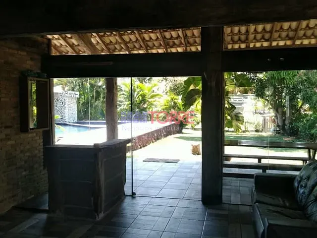 Casa com 770m² 3 quartos e 5 banheiros, à venda, no bairro Olivença em Ilhéus