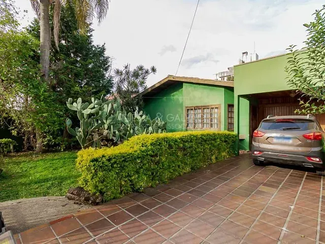 Casa com 316m² 4 quartos e 4 banheiros, à venda, no bairro Vila Izabel em Curitiba