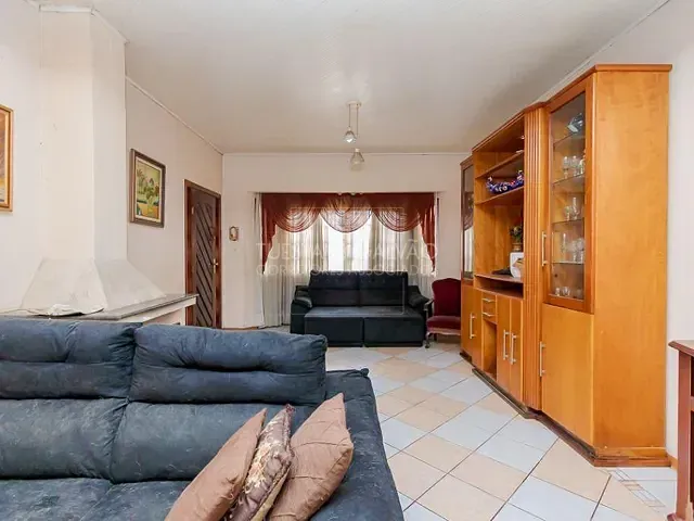 Casa com 316m² 4 quartos e 4 banheiros, à venda, no bairro Vila Izabel em Curitiba
