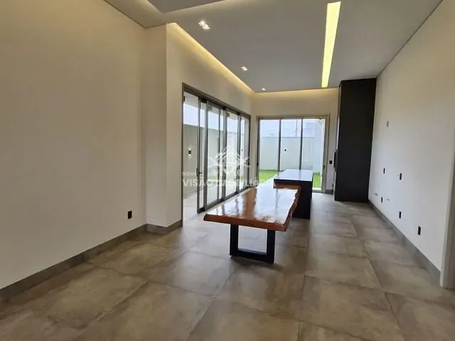 Casa com 360m², à venda, no bairro RESIDENCIAL PARIS em Sinop