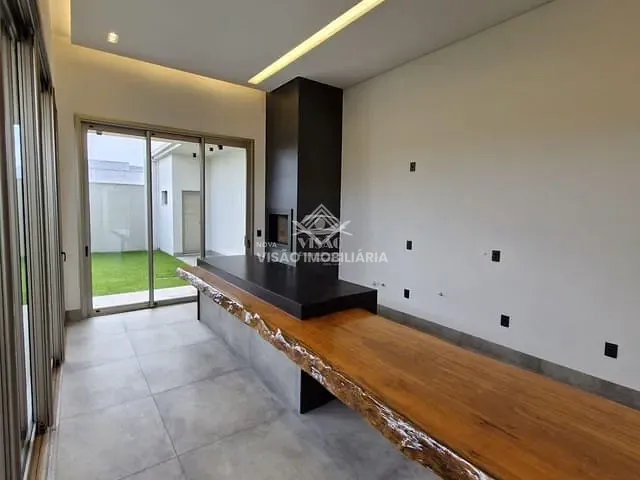 Casa com 360m², à venda, no bairro RESIDENCIAL PARIS em Sinop