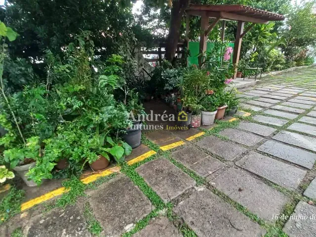 Casa 3 quartos e 2 banheiros, à venda, no bairro Centro em Cabo Frio