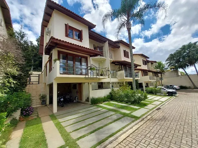 Casa 3 quartos e 3 banheiros, à venda, no bairro Vila Oliveira em Mogi das Cruzes