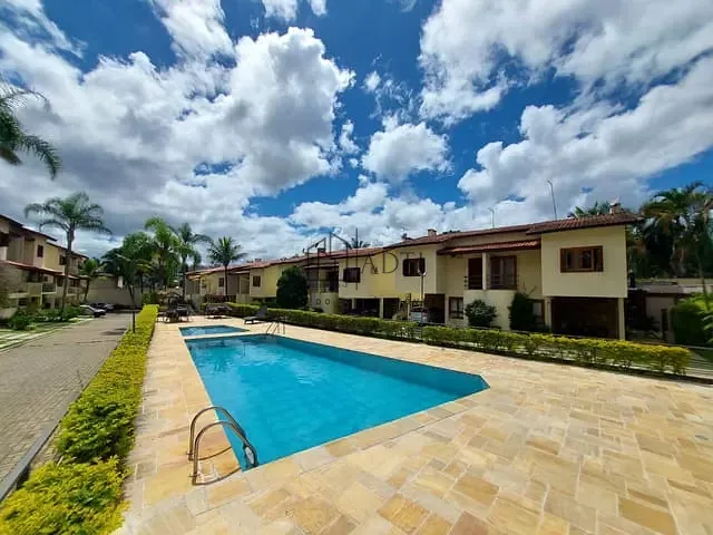 Casa 3 quartos e 3 banheiros, à venda, no bairro Vila Oliveira em Mogi das Cruzes
