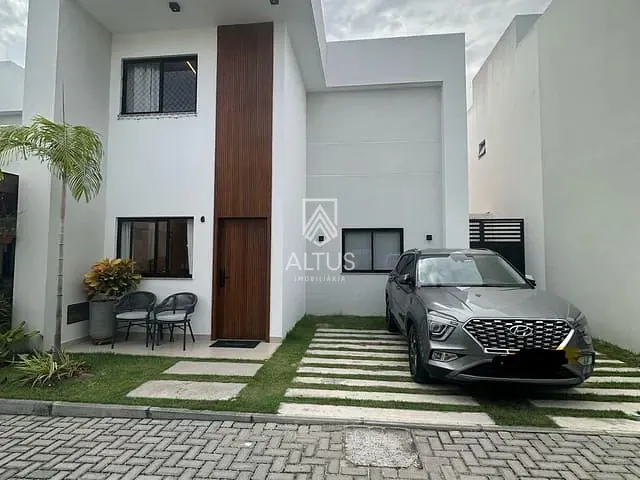 Casa 4 quartos e 1 banheiro, à venda, no bairro Buraquinho em Lauro de Freitas