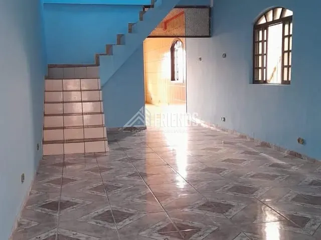 Casa com 110m² 3 quartos e 2 banheiros, para alugar, no bairro Jardim Cotinha em São Paulo