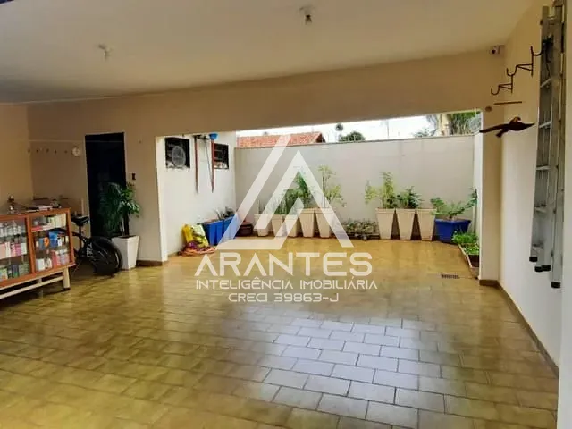 Casa 3 quartos e 3 banheiros, à venda, no bairro Centro em Barretos