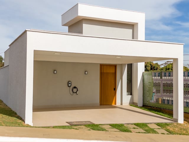 Casa com 135m² 3 quartos e 3 banheiros, à venda, no bairro Sítios Santa Luzia em Aparecida de Goiânia