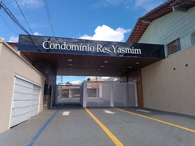 Casa em Condomínio Fechado com 3 Quartos e Suíte – Residencial Yasmin