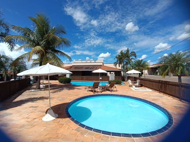 Casa em Condomínio Fechado com 3 Quartos e Suíte – Residencial Yasmin