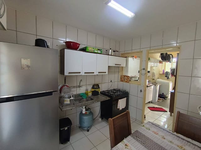 Casa em Condomínio Fechado com 3 Quartos e Suíte – Residencial Yasmin