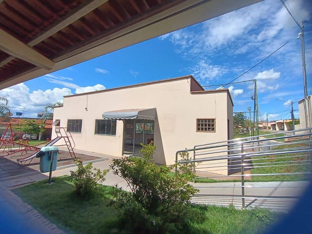 Casa em Condomínio Fechado com 3 Quartos e Suíte – Residencial Yasmin