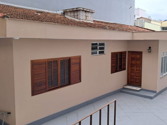 Casa 2 quartos e 2 banheiros, para alugar, no bairro Vila Floresta em Santo André
