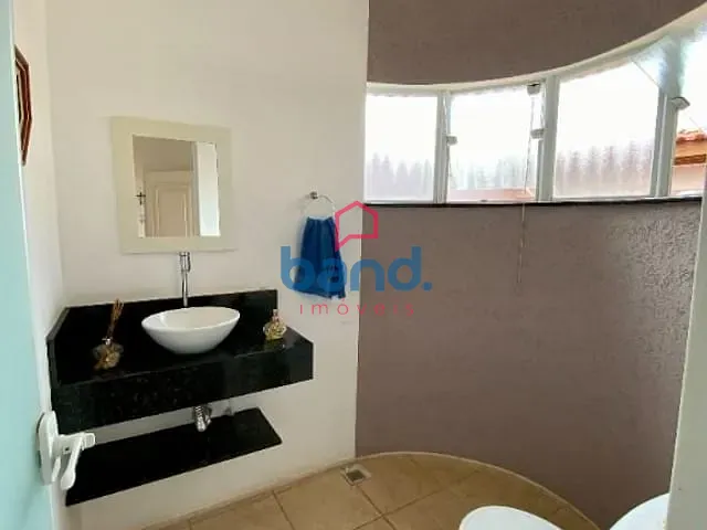 Casa com 300m² 3 quartos e 4 banheiros, à venda, no bairro Parque Residencial Rafael Alcala em Porto Feliz