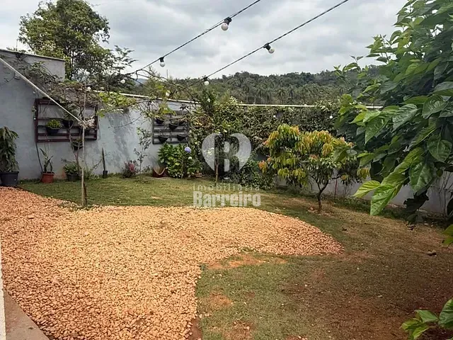 Casa 3 quartos e 2 banheiros, à venda, no bairro Camargos em Ibirité
