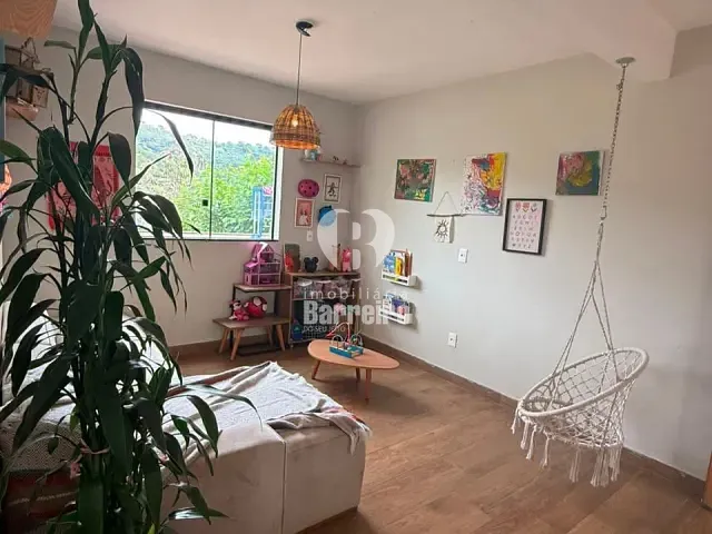 Casa 3 quartos e 2 banheiros, à venda, no bairro Camargos em Ibirité