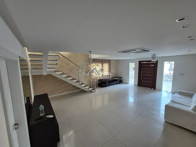 Casa com 533m² 4 quartos e 6 banheiros, à venda, no bairro Vilas do Atlantico em Lauro de Freitas