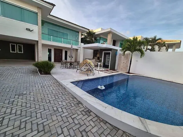 Casa com 533m² 4 quartos e 6 banheiros, à venda, no bairro Vilas do Atlantico em Lauro de Freitas