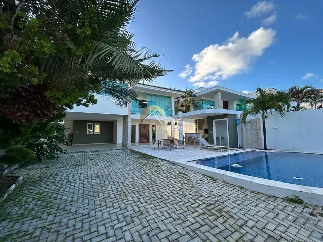 Casa com 533m² 4 quartos e 6 banheiros, à venda, no bairro Vilas do Atlantico em Lauro de Freitas