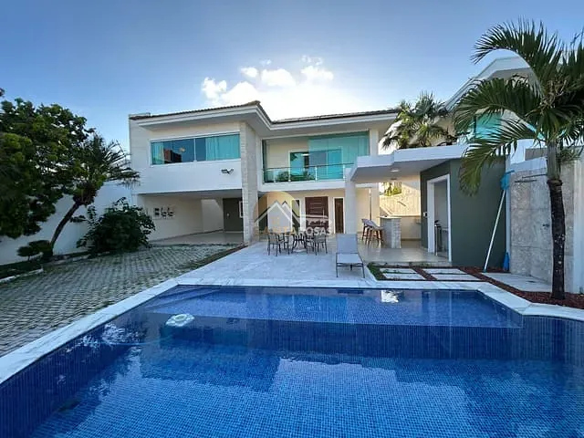 Casa com 533m² 4 quartos e 6 banheiros, à venda, no bairro Vilas do Atlantico em Lauro de Freitas
