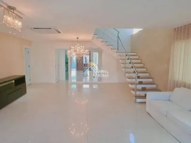 Casa com 533m² 4 quartos e 6 banheiros, à venda, no bairro Vilas do Atlantico em Lauro de Freitas