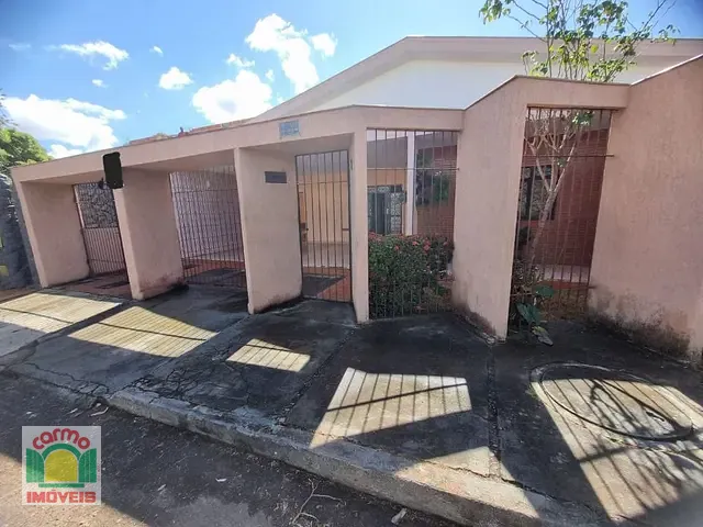Casa com 479m² 5 quartos e 3 banheiros, à venda, no bairro Jundiaí em Anápolis