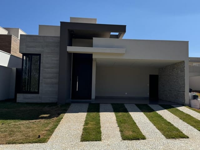 Casa com 336m² 3 quartos e 4 banheiros, à venda, no bairro Village Santa Georgina em Franca