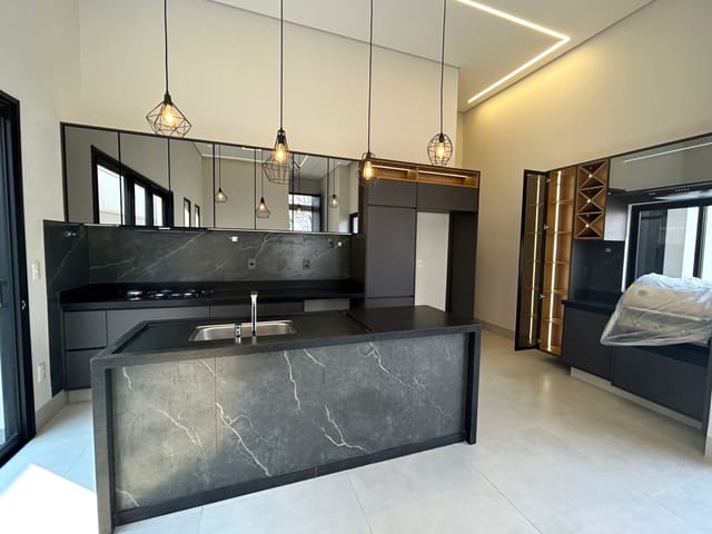 Casa com 336m² 3 quartos e 4 banheiros, à venda, no bairro Village Santa Georgina em Franca